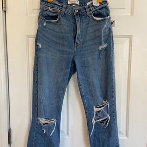 Abercrombie & Fitch Curve Love Ankle Straight Ultra High Rise Jean